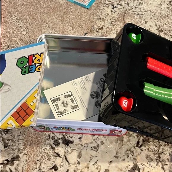 Super Mario Checkers & Tic Tac Toe Game Set - Picture 6 of 6